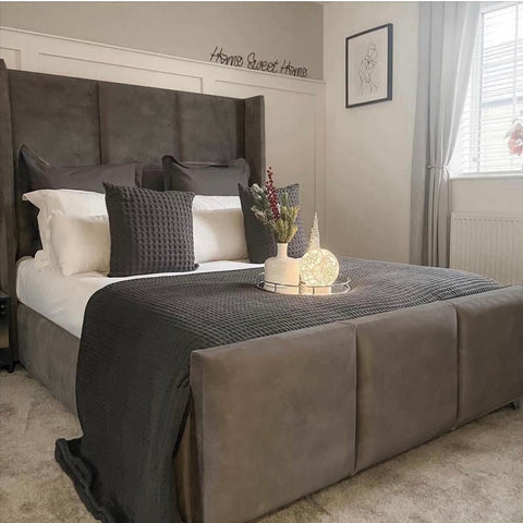 The Thornton Wing Bed